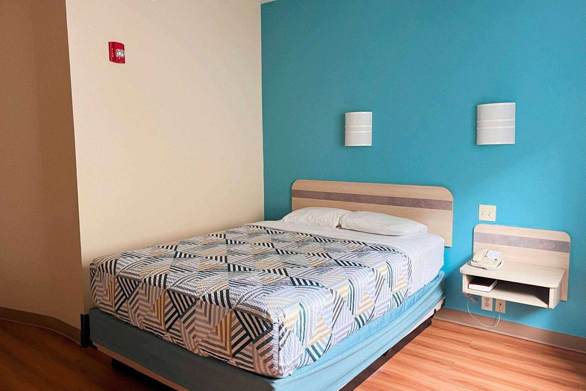 Baymont By Wyndham Kingdom City Ngoại thất bức ảnh