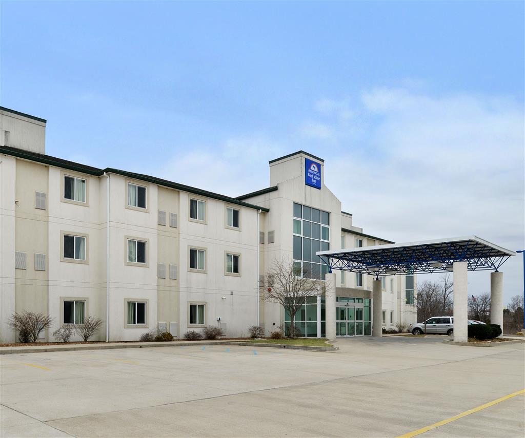 Baymont By Wyndham Kingdom City Ngoại thất bức ảnh
